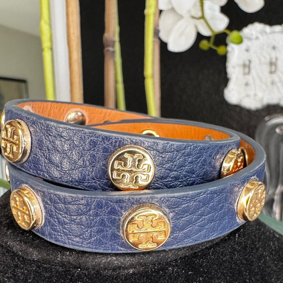 Tory Burch Double Wrap Beacelet - Picture 2 of 11